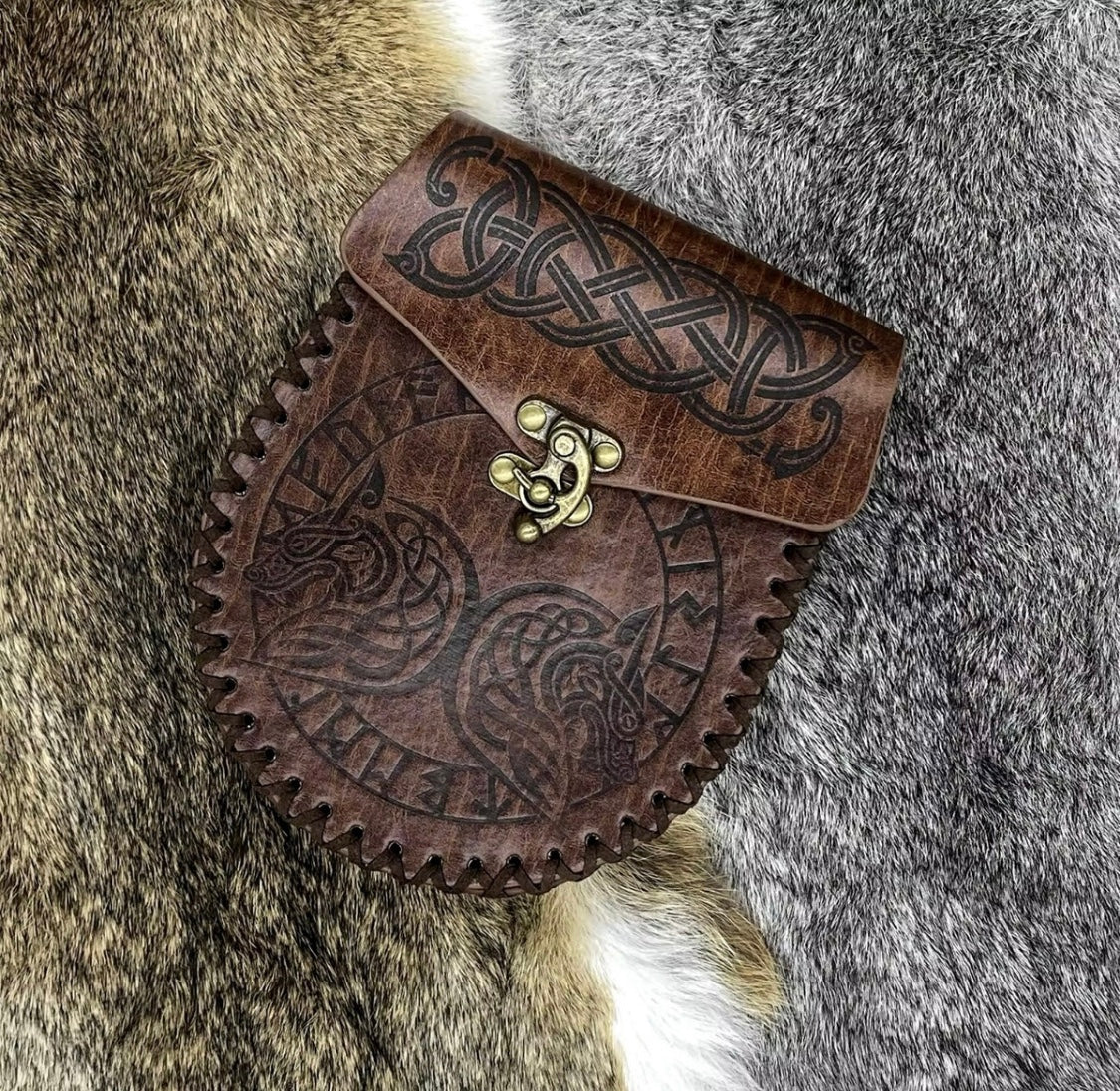 Bolsa Medieval Marrom Para Cinto